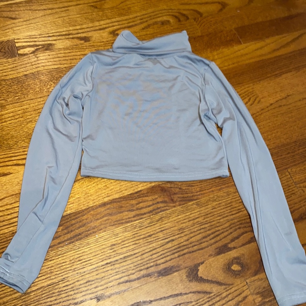 Cropped turtle neck
